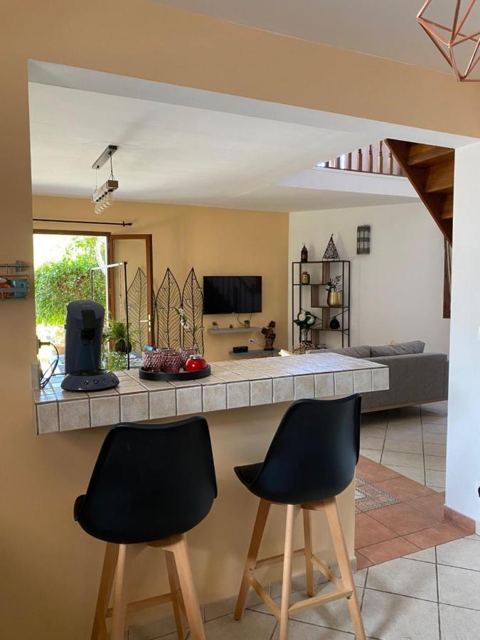 Villa Sea View 圣勒 外观 照片